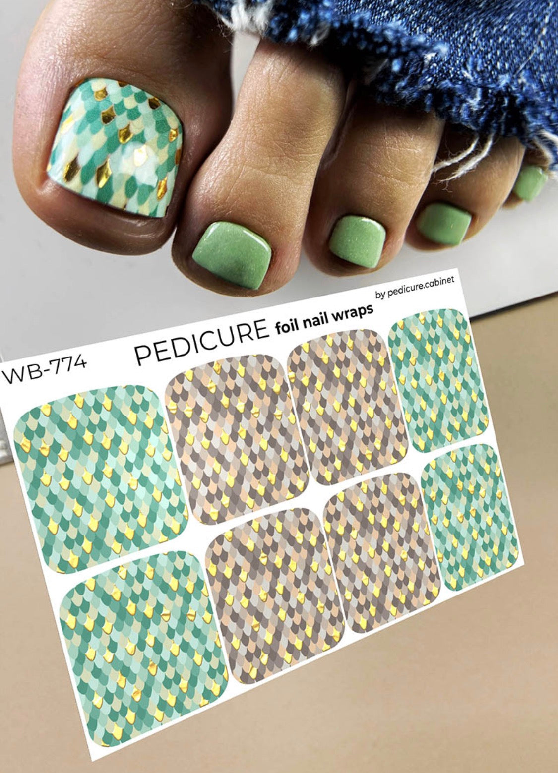 Pedicure Python beige and green. Foil gold. Large. Nail wrap WB-774