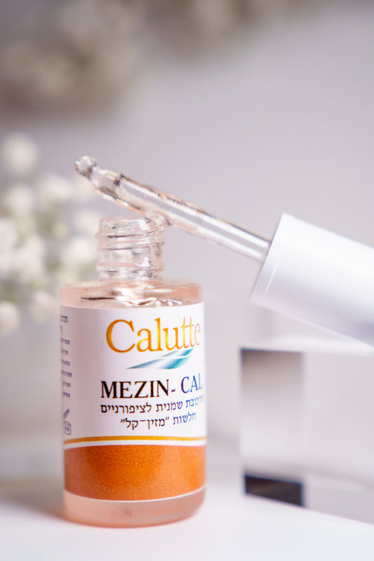 MEZIN-CAL Composition of oils for weakened nails