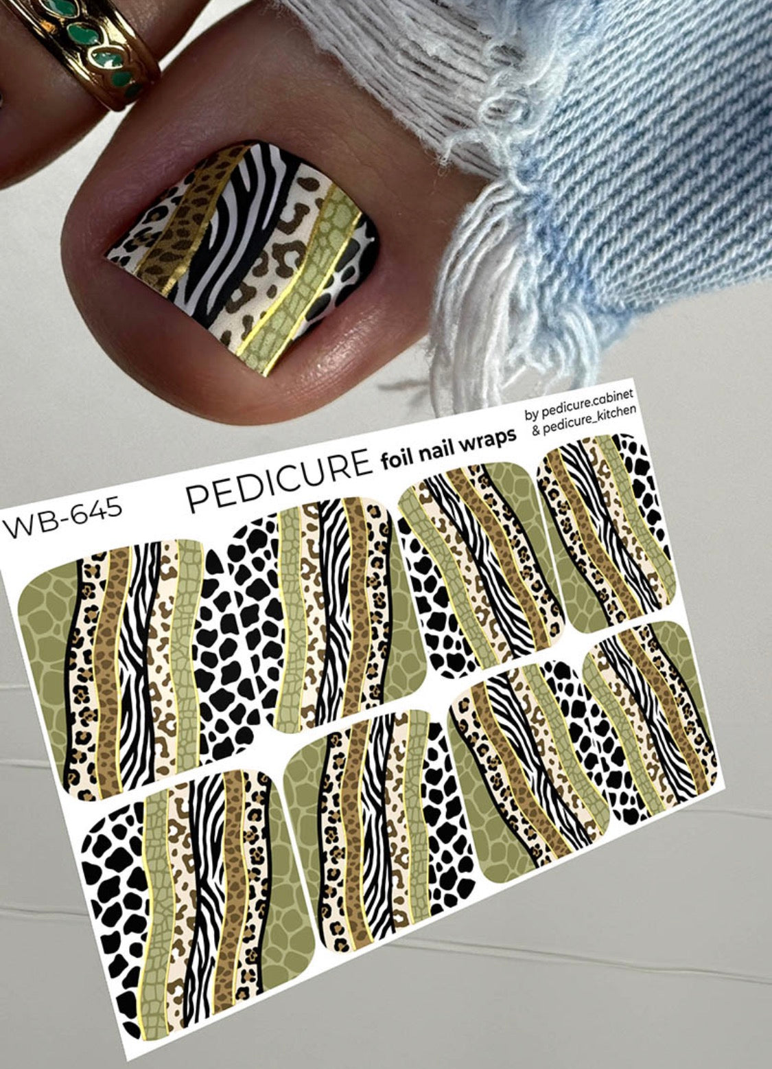 Pedicure Green Animal Stripes. Foil gold. Large. Nail wrap WB-645